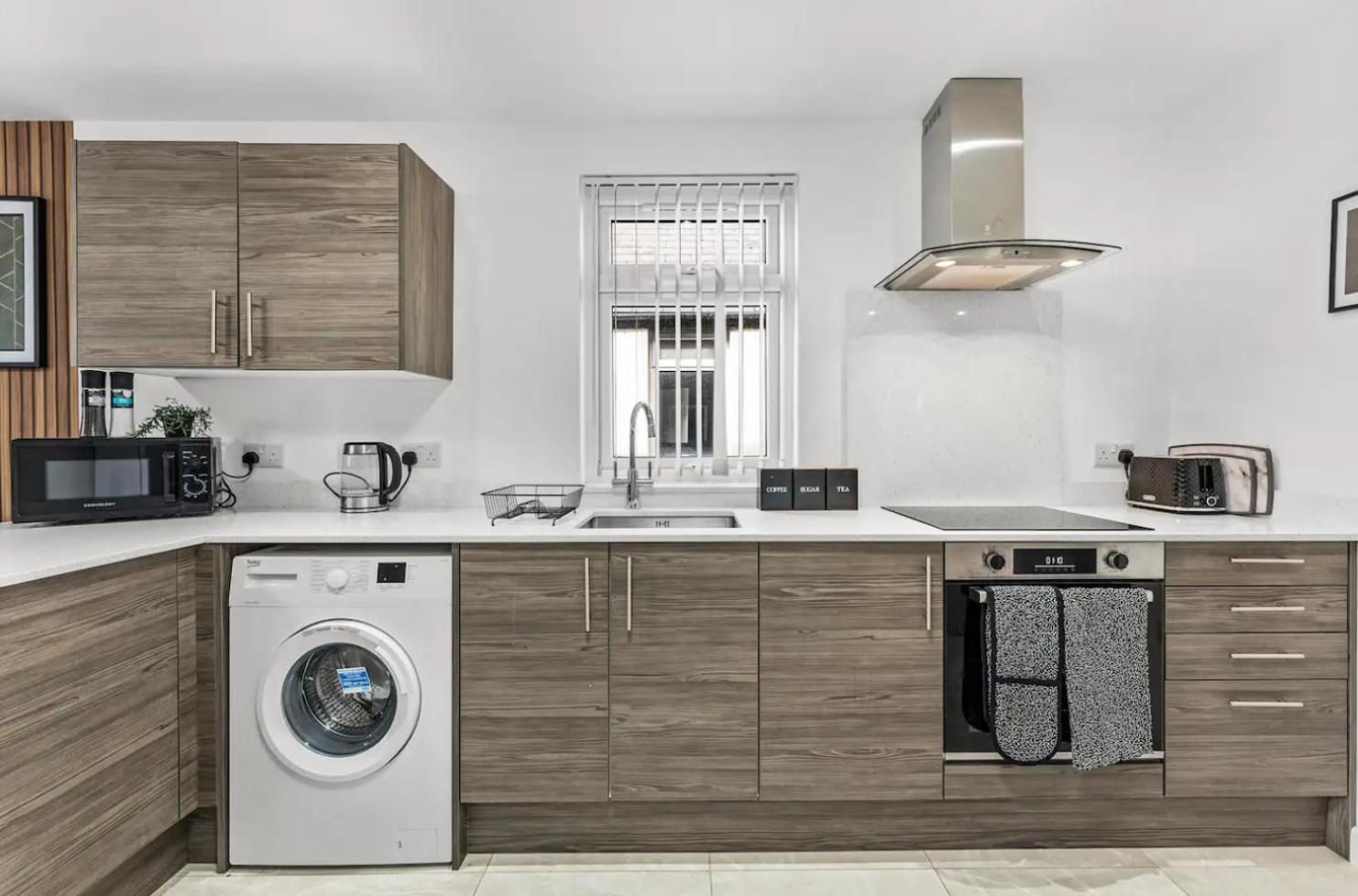 קארדיף A Stylish Luxury 2 Bedroom Duplex Apartment מראה חיצוני תמונה